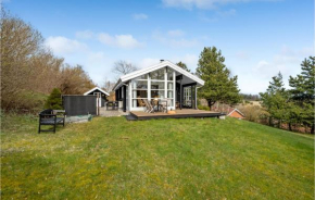 Awesome Home In Ebeltoft With Wifi